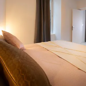 https://le-nid-3-etoiles-wifi-netflix-disney-coeur-de-bastide.midi-pyreneeshotels.com